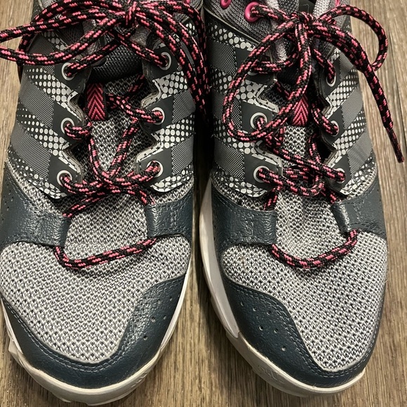 Adidas sneakers - Picture 3 of 4